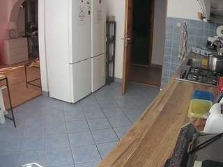 voyeurcam-julmodels-kitchen