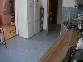 voyeurcam-julmodels-kitchen