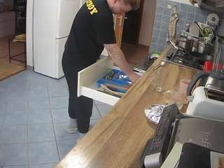 voyeurcam-julmodels-kitchen