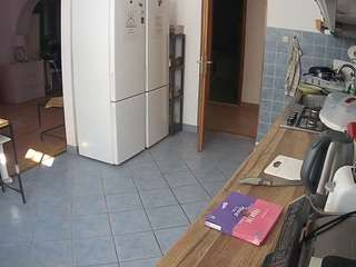voyeurcam-julmodels-kitchen