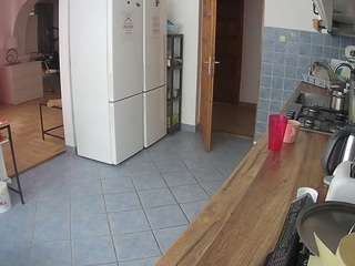 voyeurcam-julmodels-kitchen