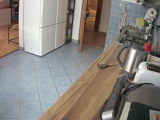 voyeurcam-julmodels-kitchen