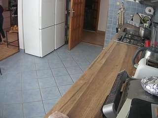 voyeurcam-julmodels-kitchen
