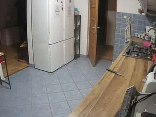 voyeurcam-julmodels-kitchen