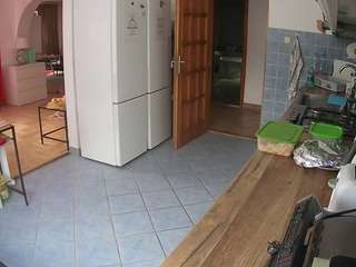 voyeurcam-julmodels-kitchen