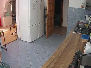 voyeurcam-julmodels-kitchen
