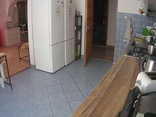 voyeurcam-julmodels-kitchen