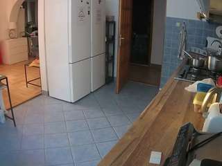 voyeurcam-julmodels-kitchen
