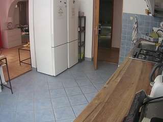 voyeurcam-julmodels-kitchen