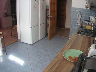 voyeurcam-julmodels-kitchen