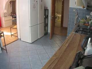 voyeurcam-julmodels-kitchen