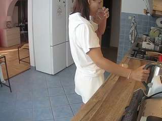voyeurcam-julmodels-kitchen