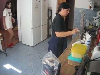 voyeurcam-julmodels-kitchen