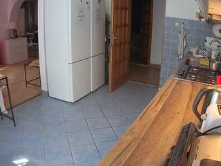 voyeurcam-julmodels-kitchen