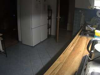 voyeurcam-julmodels-kitchen