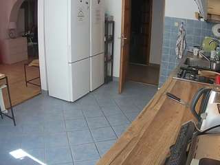voyeurcam-julmodels-kitchen