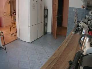 voyeurcam-julmodels-kitchen