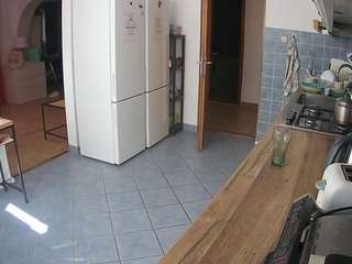 voyeurcam-julmodels-kitchen live webcam show