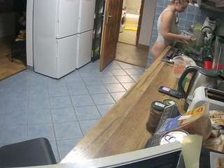 voyeurcam-julmodels-kitchen