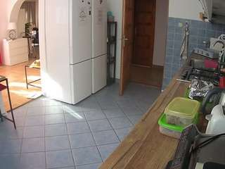 voyeurcam-julmodels-kitchen