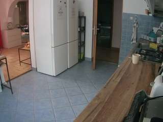 voyeurcam-julmodels-kitchen