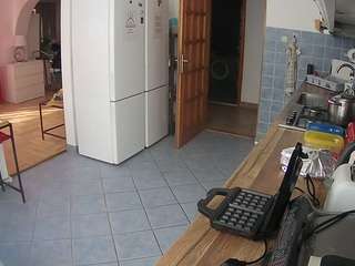 voyeurcam-julmodels-kitchen live webcam show