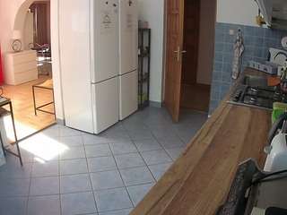 voyeurcam-julmodels-kitchen