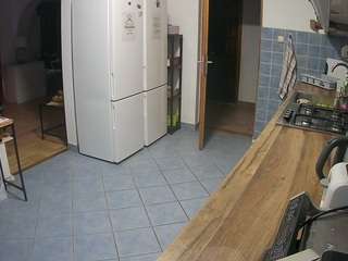 voyeurcam-julmodels-kitchen live webcam show