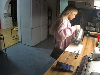 voyeurcam-julmodels-kitchen live webcam show
