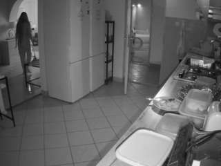voyeurcam-julmodels-kitchen