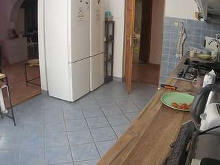 voyeurcam-julmodels-kitchen