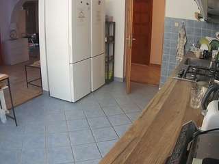 voyeurcam-julmodels-kitchen