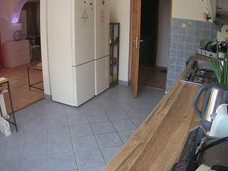 voyeurcam-julmodels-kitchen