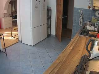 voyeurcam-julmodels-kitchen