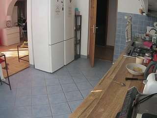 voyeurcam-julmodels-kitchen