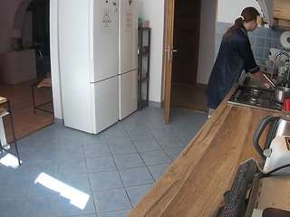 voyeurcam-julmodels-kitchen