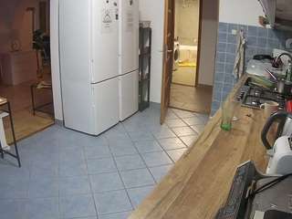 voyeurcam-julmodels-kitchen