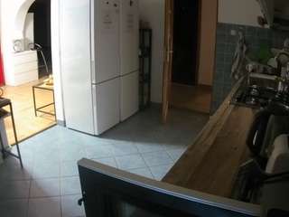 voyeurcam-julmodels-kitchen