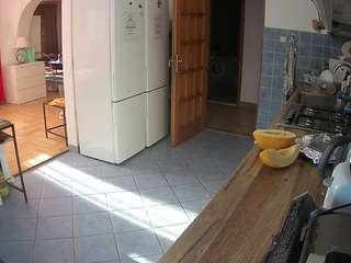 voyeurcam-julmodels-kitchen