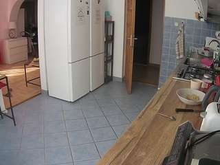 voyeurcam-julmodels-kitchen