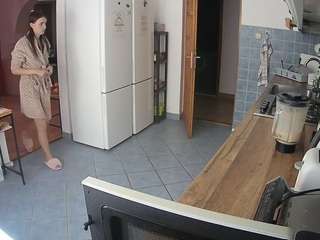 voyeurcam-julmodels-kitchen