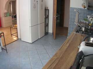 voyeurcam-julmodels-kitchen