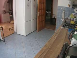 voyeurcam-julmodels-kitchen
