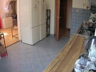 voyeurcam-julmodels-kitchen