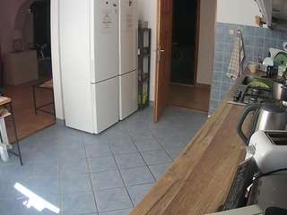 voyeurcam-julmodels-kitchen