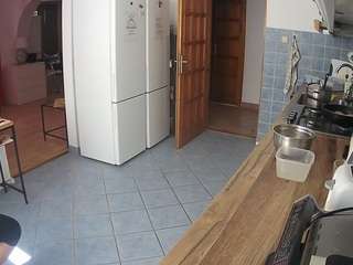 voyeurcam-julmodels-kitchen