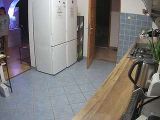 voyeurcam-julmodels-kitchen