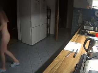 voyeurcam-julmodels-kitchen