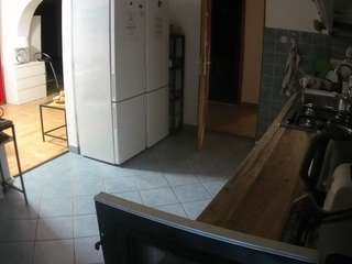 voyeurcam-julmodels-kitchen