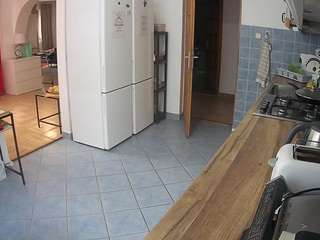 voyeurcam-julmodels-kitchen